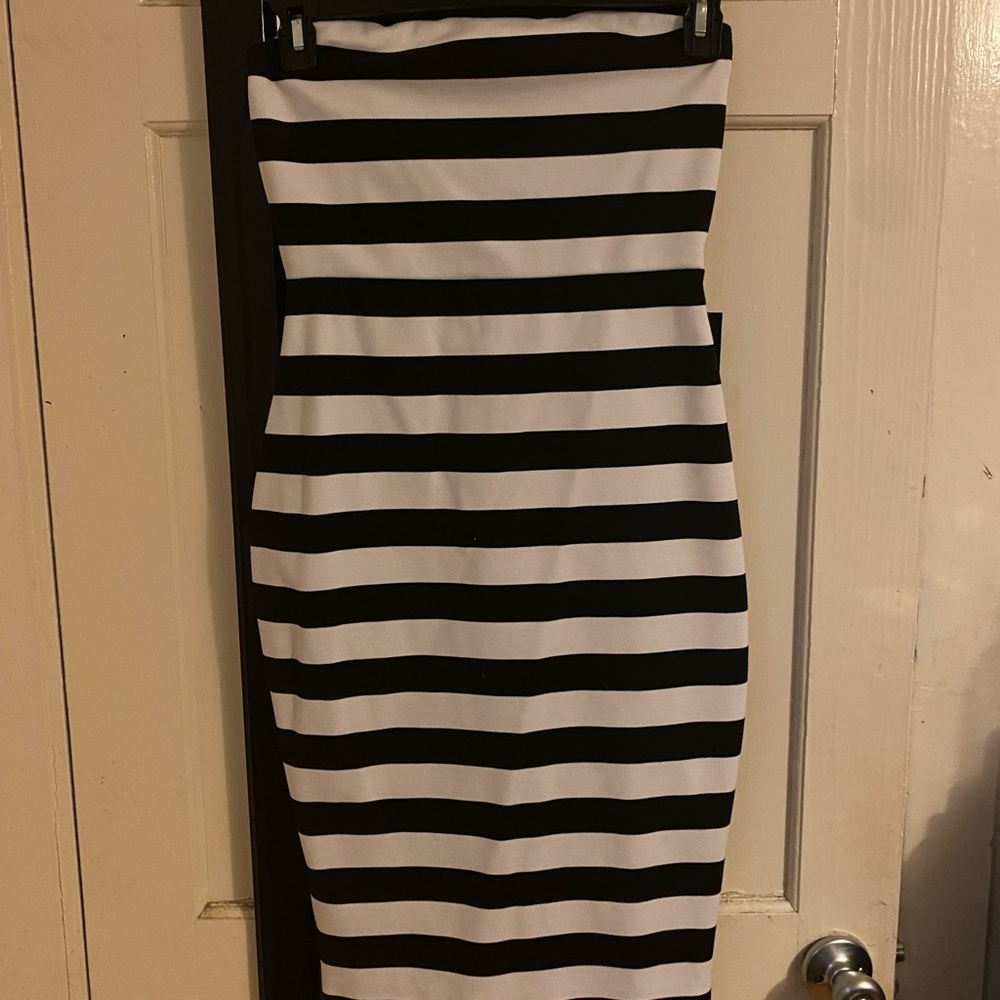 Strapless black and white dress.